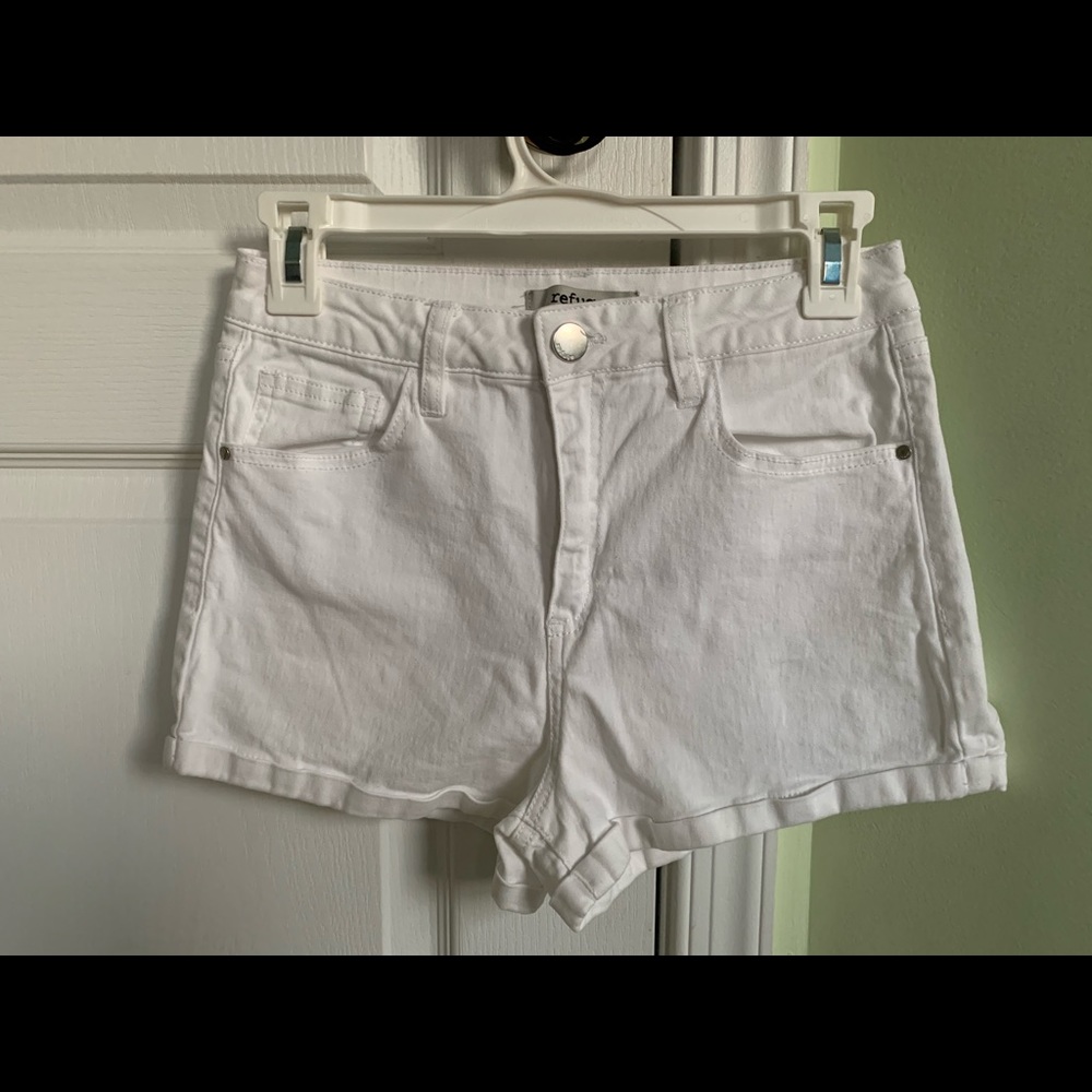 white jean shorts